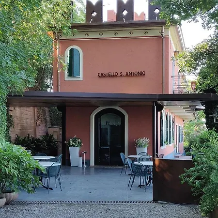 Castello S. Antonio 2* 拉齐塞
